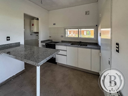 Alquiler Anual de Casa en Casas de Santa Maria en Casas de Santa Maria, Tigre — Foto 5