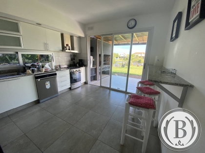Alquiler Anual de Casa en San Benito en San Benito, Tigre — Foto 6