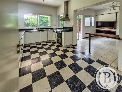 Alquiler Anual de Casa en Villa Olivos en Villa Olivos, Pilar — Foto 5