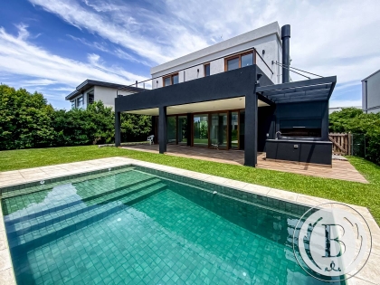 Venta de Casa en Castaños en Castaños, Tigre — Foto 1