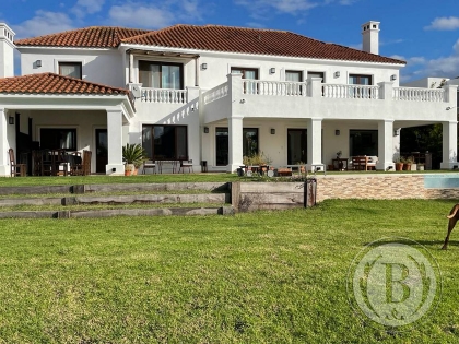 Venta de Casa en El Golf en El Golf, Tigre — Foto 1