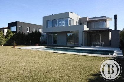 Venta de Casa en El Golf - El Golf