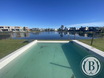 Venta de Casa en Laguna Grande en Laguna Grande, Tigre — Foto 1
