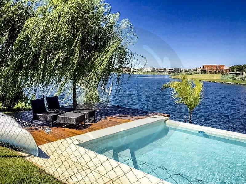 Venta de Casa en Los Lagos en Los Lagos, Tigre — Foto 1