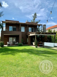 Venta de Casa en Los Sauces en Los Sauces, Tigre — Foto 2