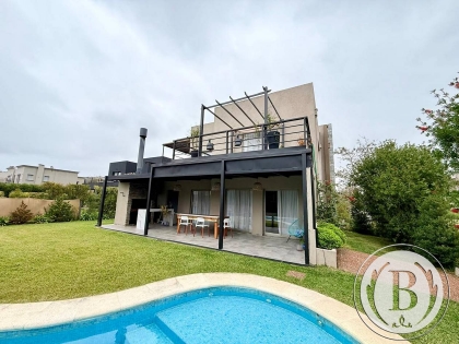Venta de Casa en Los Sauces en Los Sauces, Tigre — Foto 5