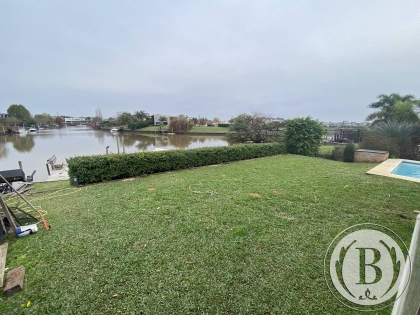 Venta de Casa en San Benito en San Benito, Tigre — Foto 1