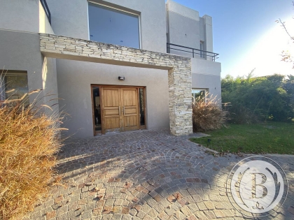 Venta de Casa en San Rafael en San Rafael, Tigre — Foto 1