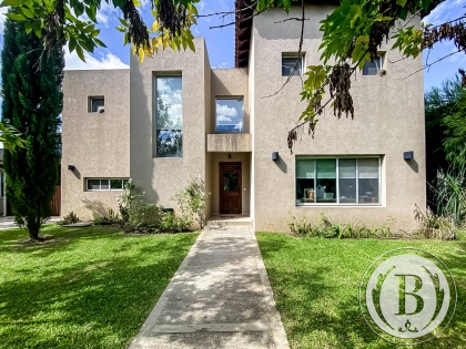 Venta de Casa en Santa Catalina en Santa Catalina, Tigre — Foto 1