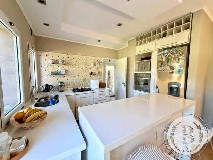 Venta de Casa en Santa Catalina en Santa Catalina, Tigre — Foto 5